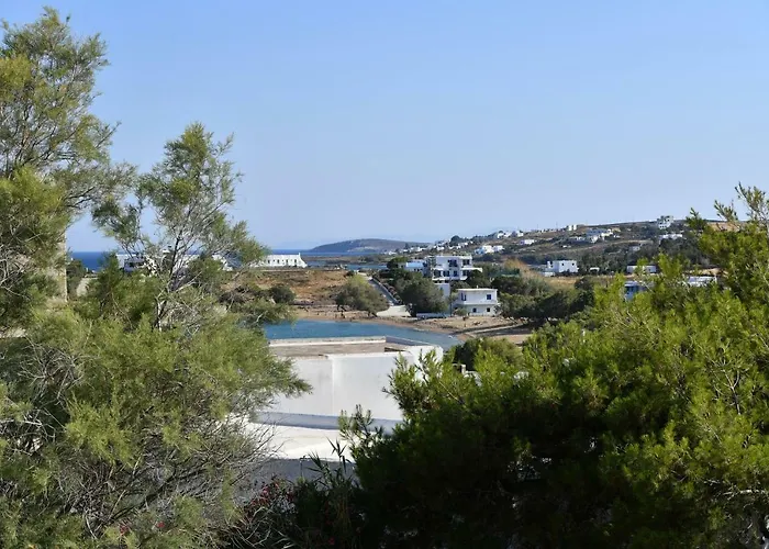 Ifestos With Private Veranda, Paros Apartment *