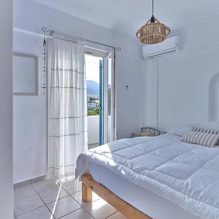 Apartment Ifestos With Private Veranda, Paros Piso Livadi