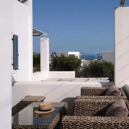 Ifestos With Private Veranda, Paros Apartment *